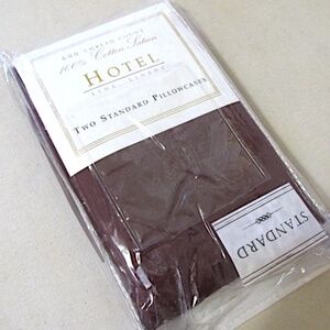 Burgundy 600 Thread Count Cotton Sateen Pillowcases, NWOT